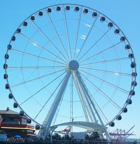 <p>Photo of ferris wheel.</p>
