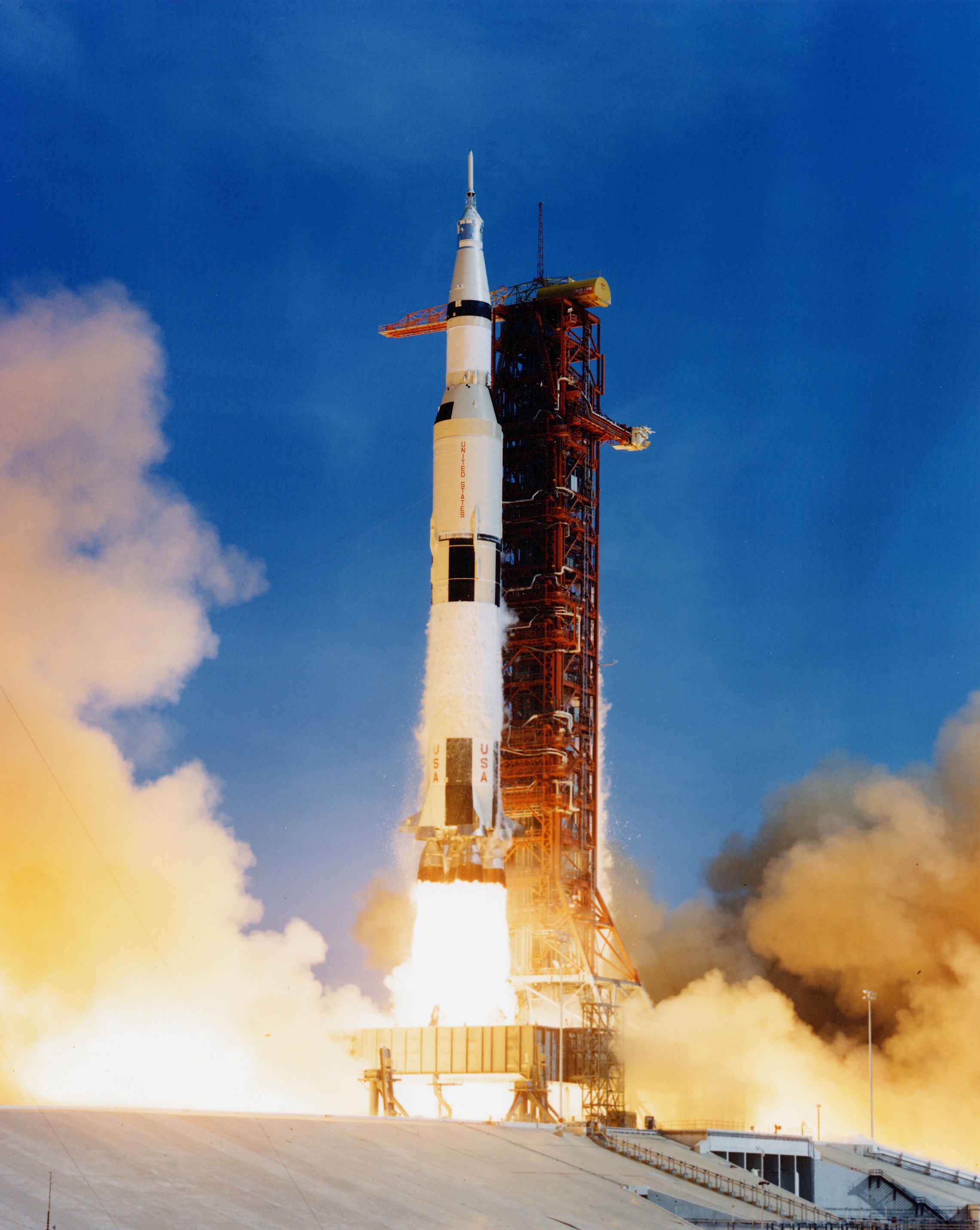 <p>A photo of the Saturn Five rocket lifting off.</p>
