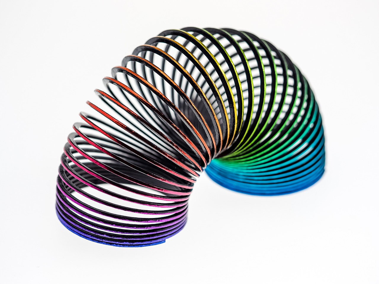 <p>A photo of a wire spiral toy</p>
